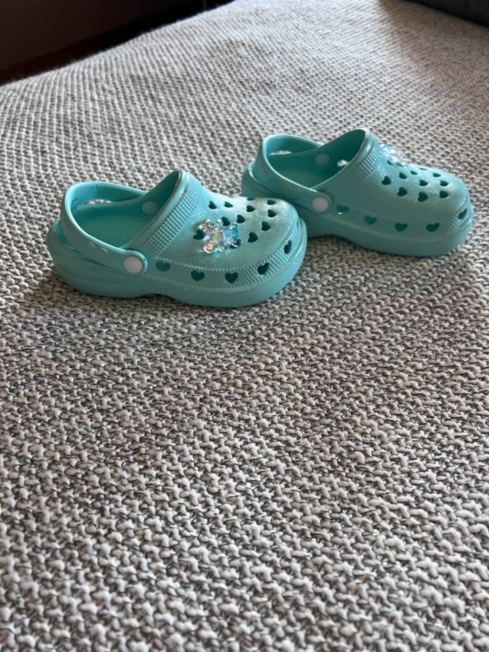 Kids Teal Heart Clog Sandals - Lightweight Comfort